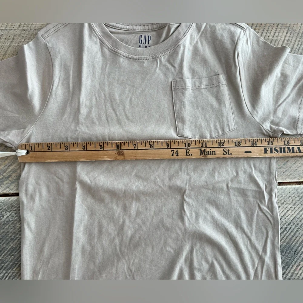 Gap‎ boys short sleeve pocket T-shirt khaki tan size 8 new with tags